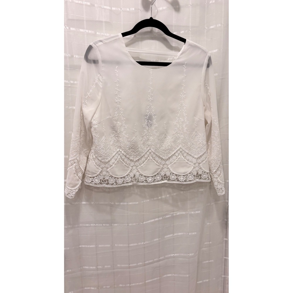Forever 21 White Embroidered Crochet Lace‎ Hem Long Sleeve Blouse Top Large